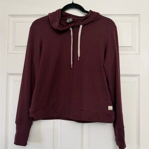 Vuori Women's Halo Essential Hoodie in the color Currant Heather | Size Small